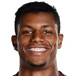  陈涛发布会直言硬仗，深圳新鹏城备战充分；上一场胜利鼓舞人心，明日对阵青岛西海岸仍需警惕。 体育新闻