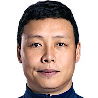 陈涛发布会直言硬仗,深圳新鹏城备战充分;上一场胜利鼓舞人心,明日对阵青岛西海岸仍需警惕。 体育新闻