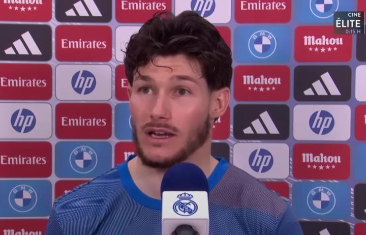  皇马左后卫弗兰·加西亚赛后心声；连续首发带来满满信心，团队团结铸就德比逆转。 体育新闻 皇马左后卫弗兰·加西亚赛后心声；连续首发带来满满信心，团队团结铸就德比逆转。 体育新闻