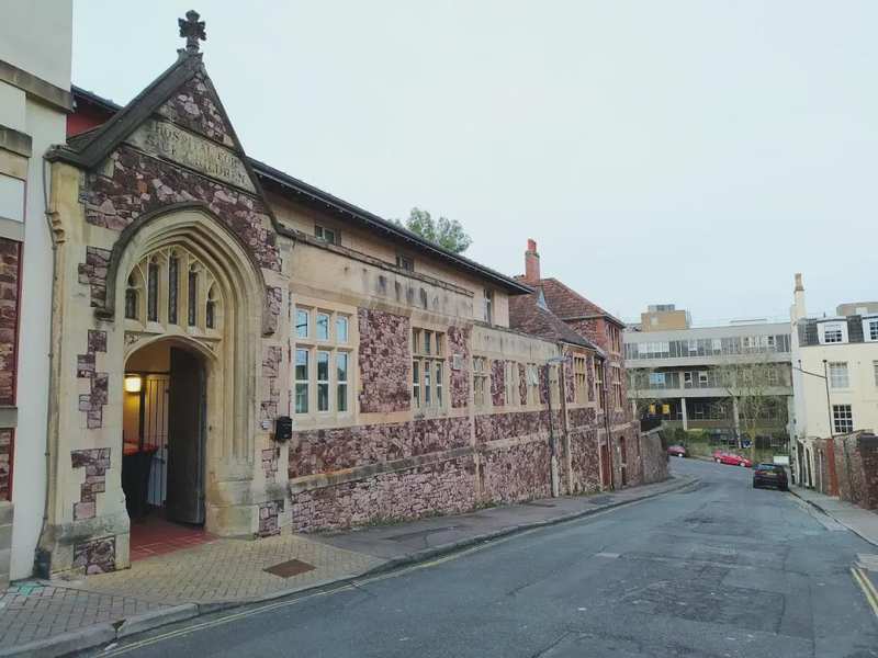  留学申请者：2027QS年度英国高校排位上升潜力股深度剖析 教育招生