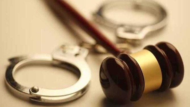 【深度技术解析】跨年夜瑞士酒吧火灾:闪燃现象与建筑安全漏洞的技术复盘 新闻