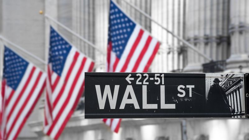  【深度复盘】美国政府停摆下的全球资本市场震荡：数据缺失、政策博弈与中概股财报季的多维博弈 股票财经