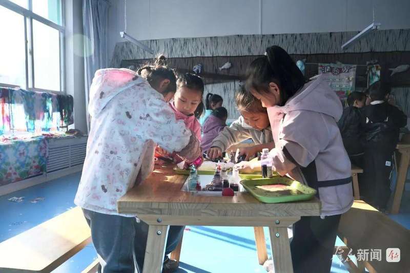 技术赋能县域教育：府谷县明德小学机器人课程的十年深耕与突破