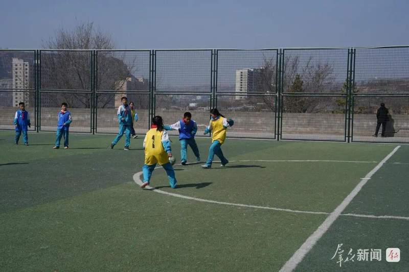  技术赋能县域教育：府谷县明德小学机器人课程的十年深耕与突破 教育招生