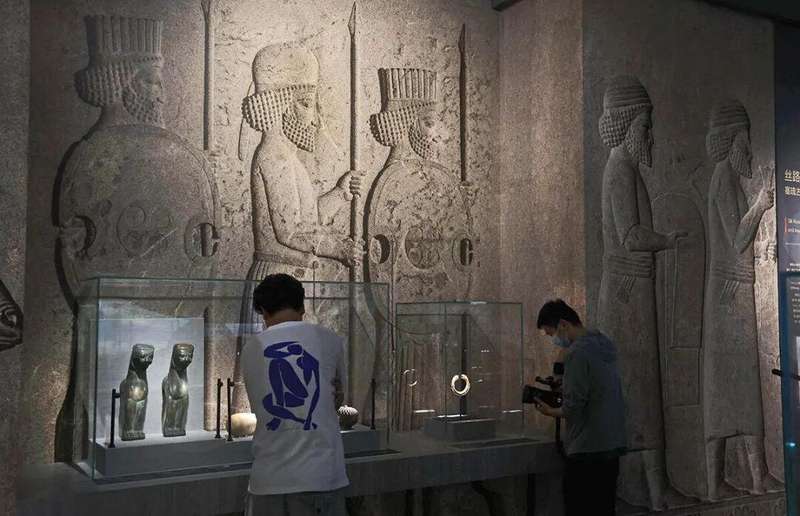  【技术解密】从德黑兰到呼和浩特：151件伊朗国宝藏品的万里大迁徙 文化旅游