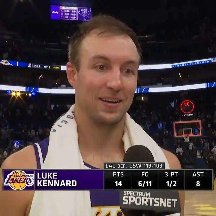  【技术解码】肯纳德控卫化转型：数据背后的战术革命与湖人的意外收获 体育新闻