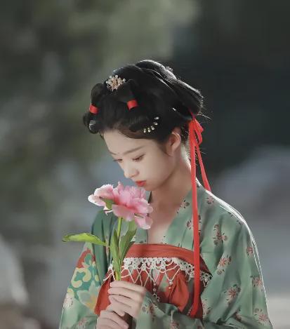  当"破瓜"被误解了百年：你以为的污浊，其实是古人的风雅 文化旅游