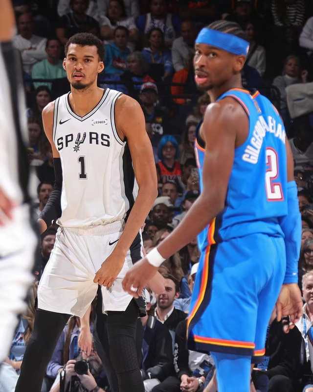  [传奇转身与新篇开启] 里弗斯退休、莫兰特去向未定：NBA正在悄悄改变的模样 体育新闻