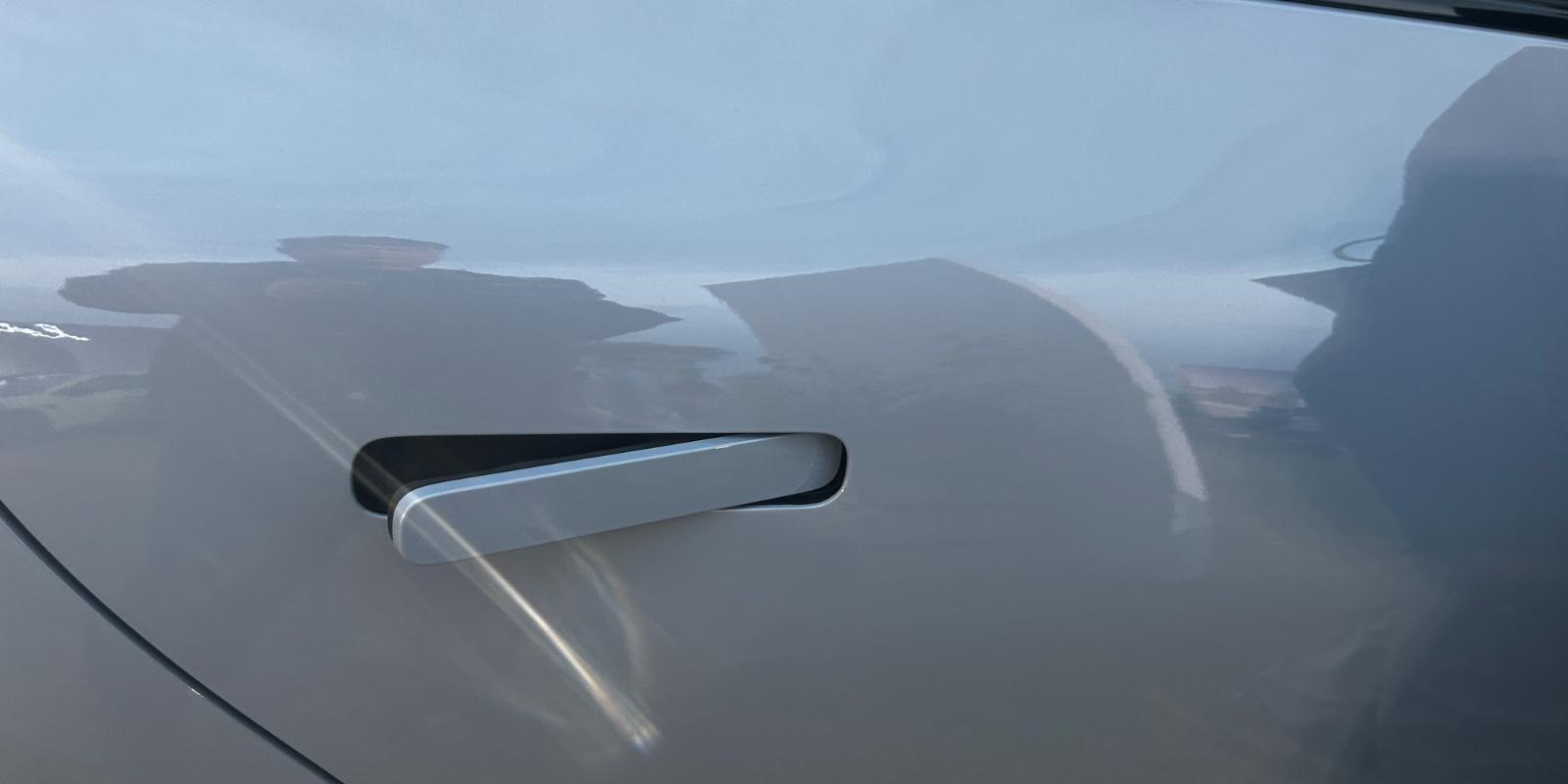  十年技术迷思：隐藏门把手从超跑到标配的演进逻辑与安全悖论 汽车科技